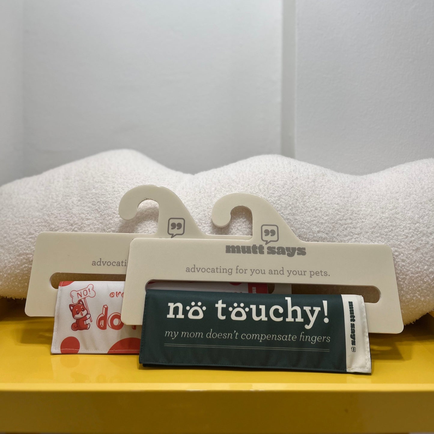 NO TOUCHY! [my mom doesn't compensate fingers] leash sleeve
